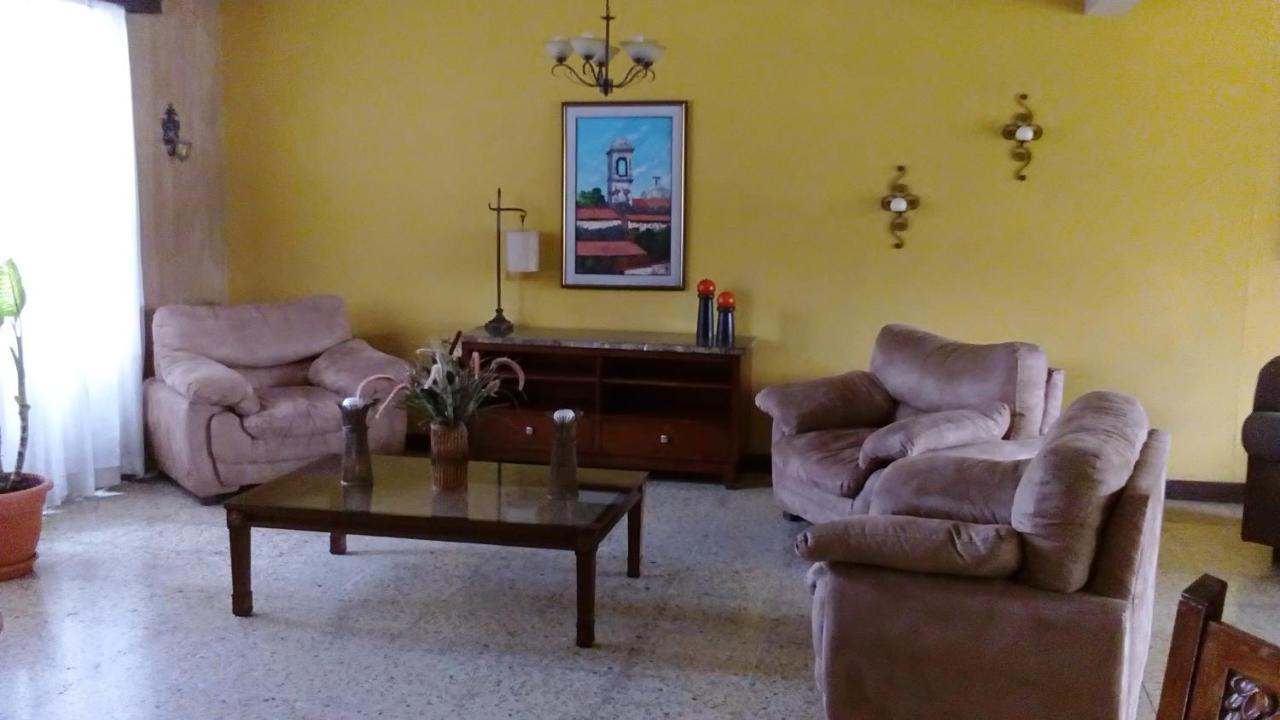 Casa San Benito Hotel San Salvador Eksteriør billede